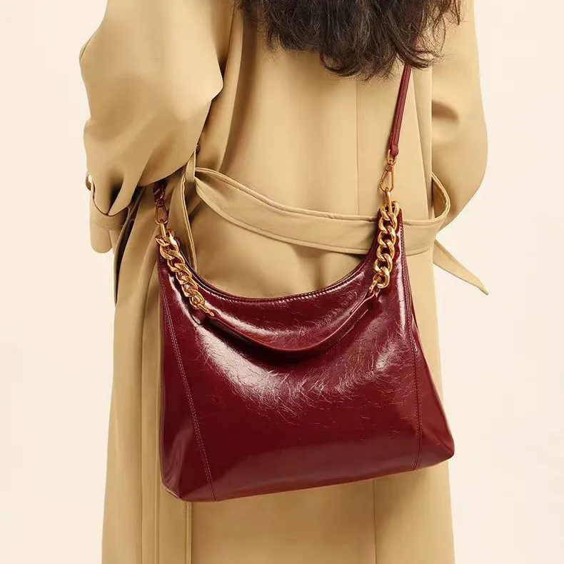 

New High-end Tote Bag Large-capacity Women's Oil Wax Leather Fashionable Versatile Single Shoulder Portable Commuter Armpit Bag