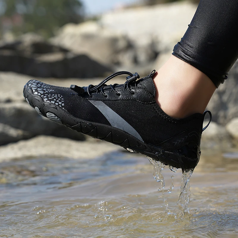 New Arrival Water Shoes Men Women Beach Aqua Shoes Quick Dry Anti-Slip Five-Finger Barefoot Upstream Sneakers Indoor Yoga Shoes