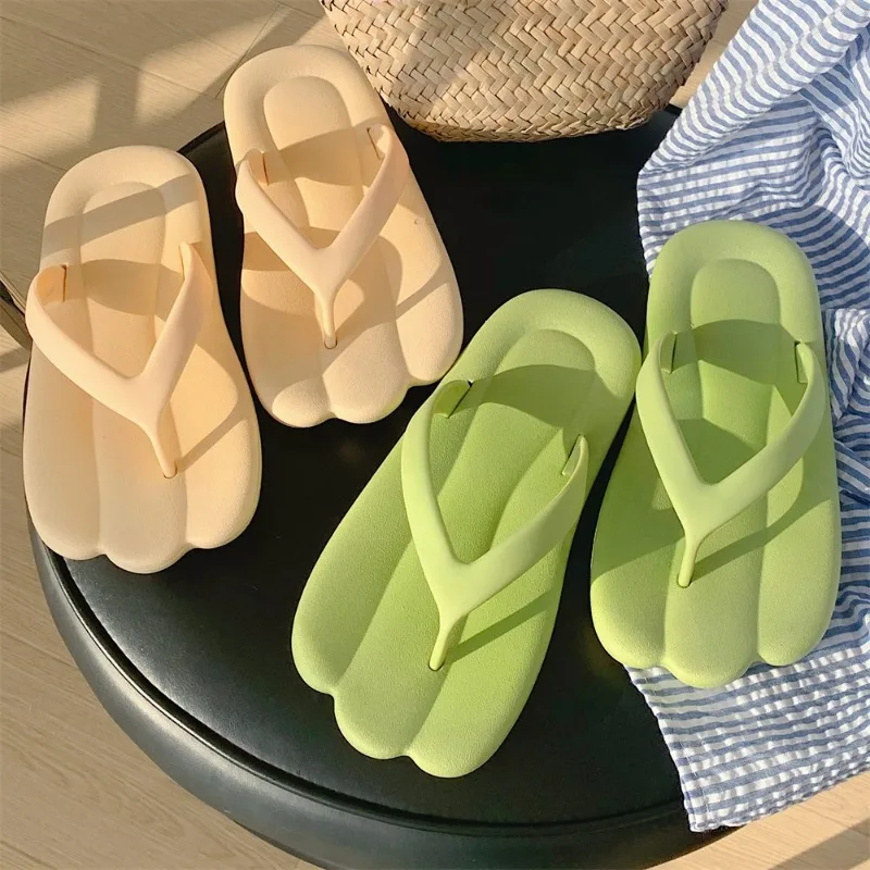 New Simplicity Slippers Women\'s Solid Color Flip Flops Thick Soled Flat Shoes Women 2024 Summer Fashion Cute Duck Feet Slippers