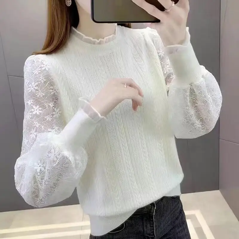 

New Spring Women's Lace Lantern Sleeve Hook Flower Hollow Knitted Shirt Thin Edition Ear Ear Collar Short Edition Bottom Top