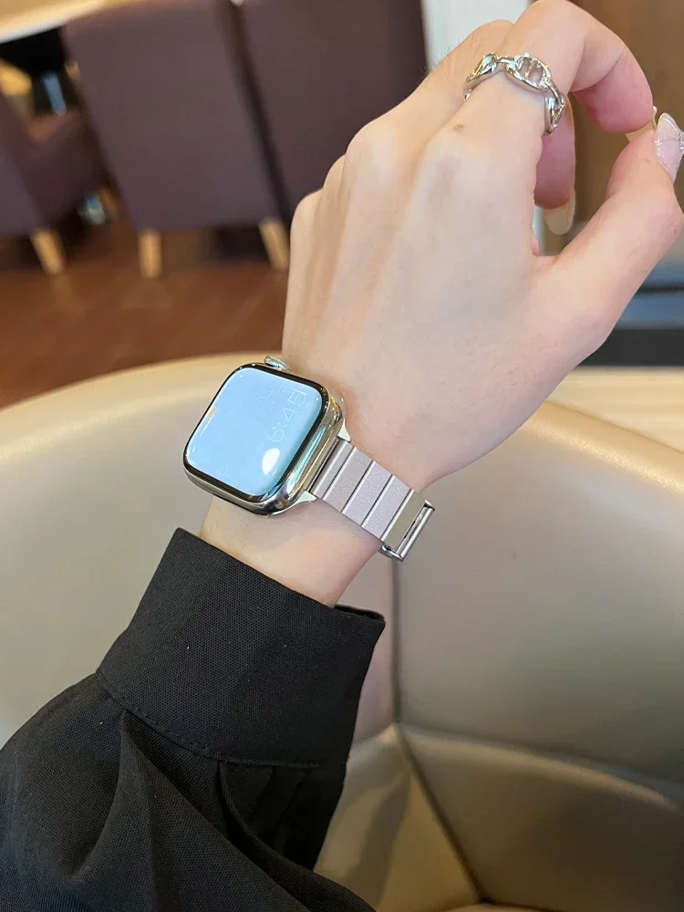Stainless Steel Bracelet for Apple Watch Series 10 9 8 7 6 5 4 se Ultra 2 Slim Women Band for iWatch 49mm 41mm 45 40 42 46 44mm