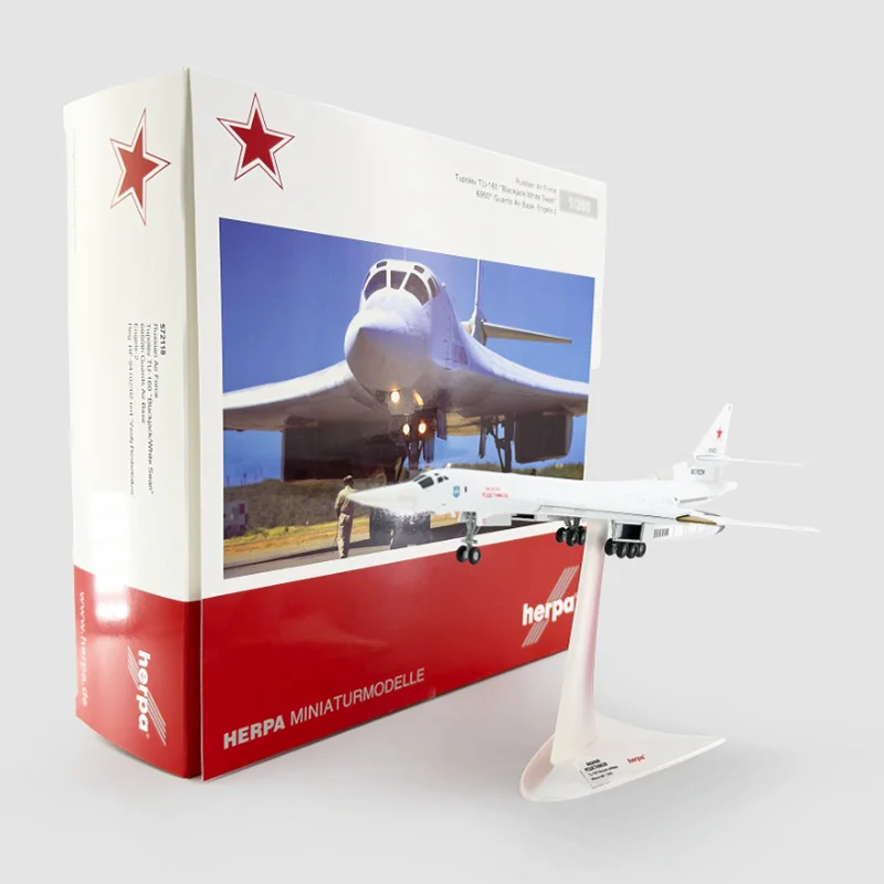 Herpa 1/200 Scale Russian TU-160 Tu160 Swan Bomber Metal Aircraft Model Collectible Decorative Ornament
