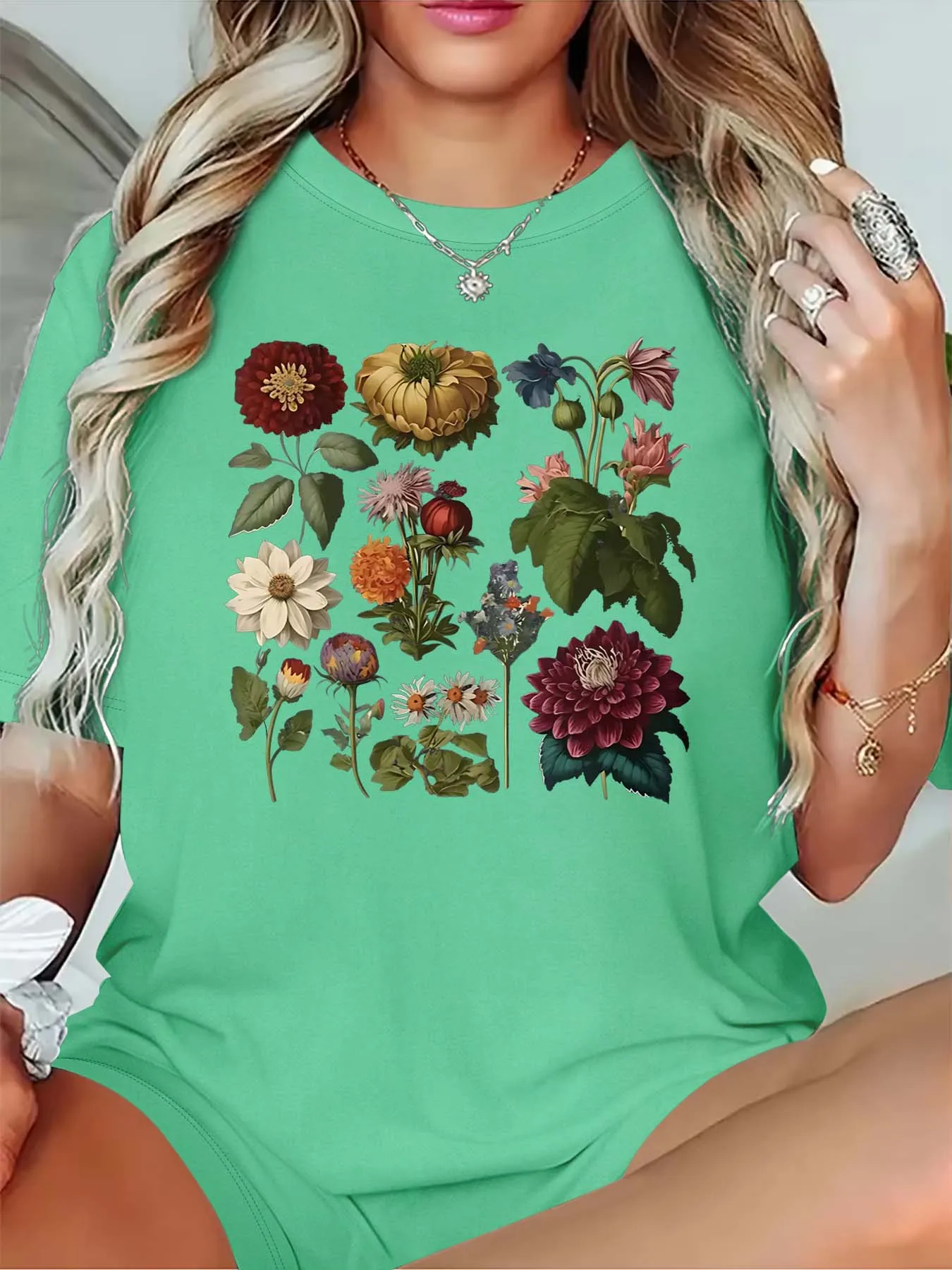 

Элегантная винтажная футболка больших размеров с цветочным принтом и принтом для женских изысканных модных эффектов