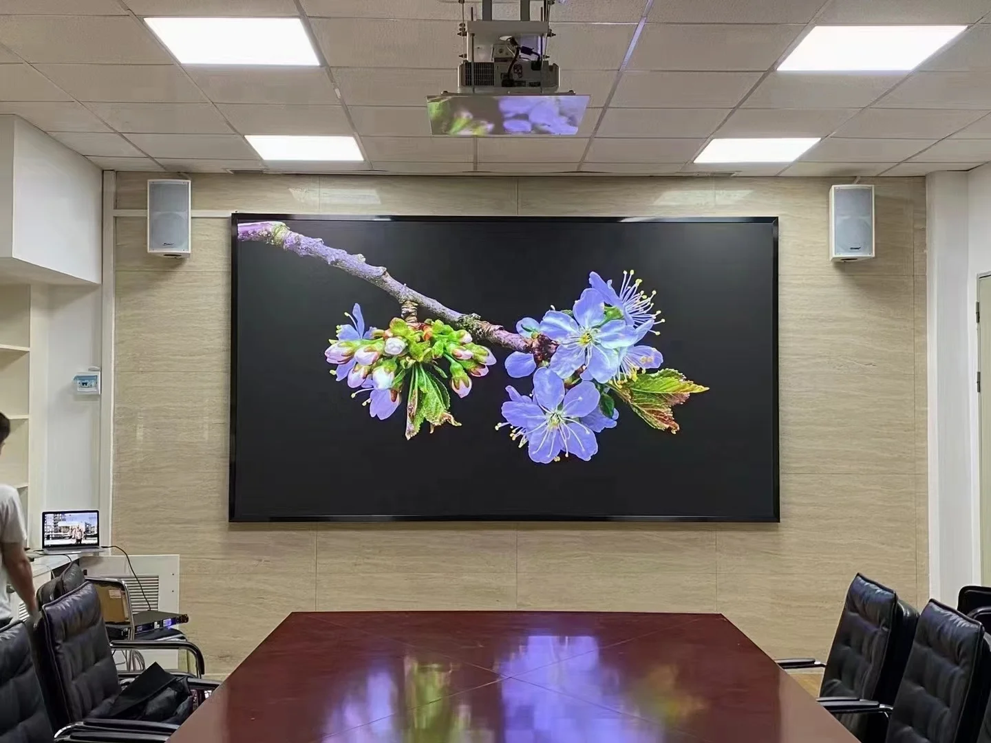 P4 256x256mm Indoor Flexible Full Color LED Module For Event Rental Display Screen