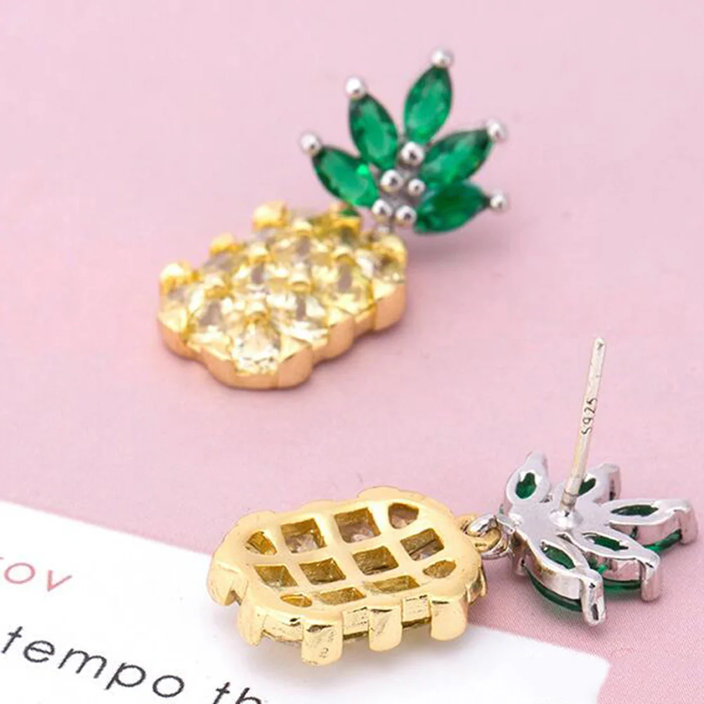 Pair of Sparkling Zircon Pineapple-shaped Ear Studs Rhinestone Earrings for Women (Yellow) fruit earring