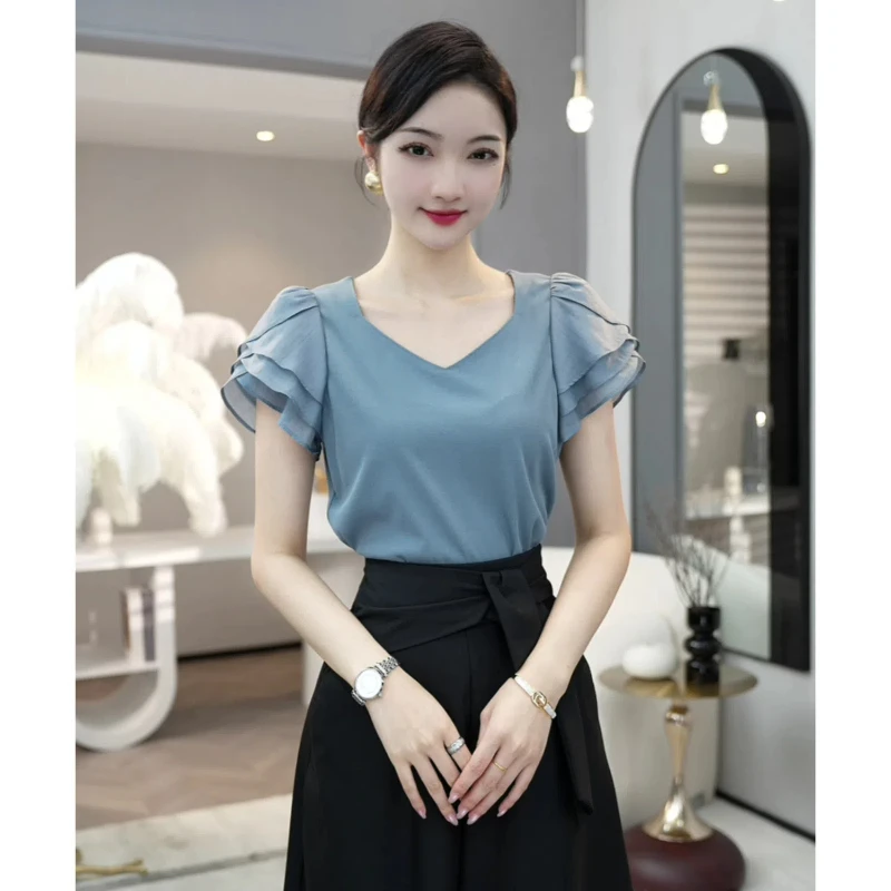 

2024 Summer Women's Leisure Fashion Elegant Commuting V-neck Solid Color Slim Fit Korean Fashion Small and Versatile Top