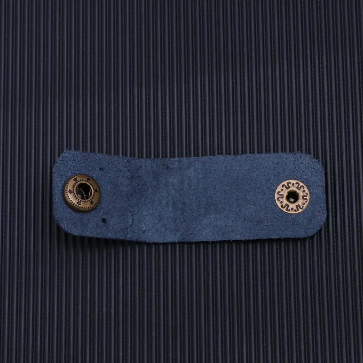 

Cable Tie Cord Keeper Round Navy Lightweight Earphone Cable Winder Organizer Holder Compact Travel Cord Storage Wire