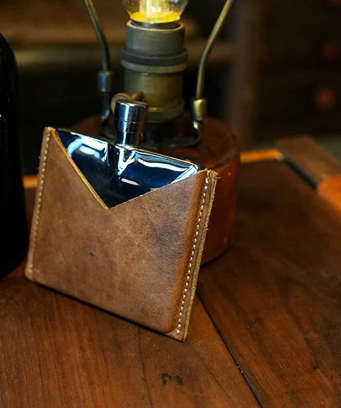 Slim retro first layer cowhide outdoor portable pocket couple birthday single wine jug