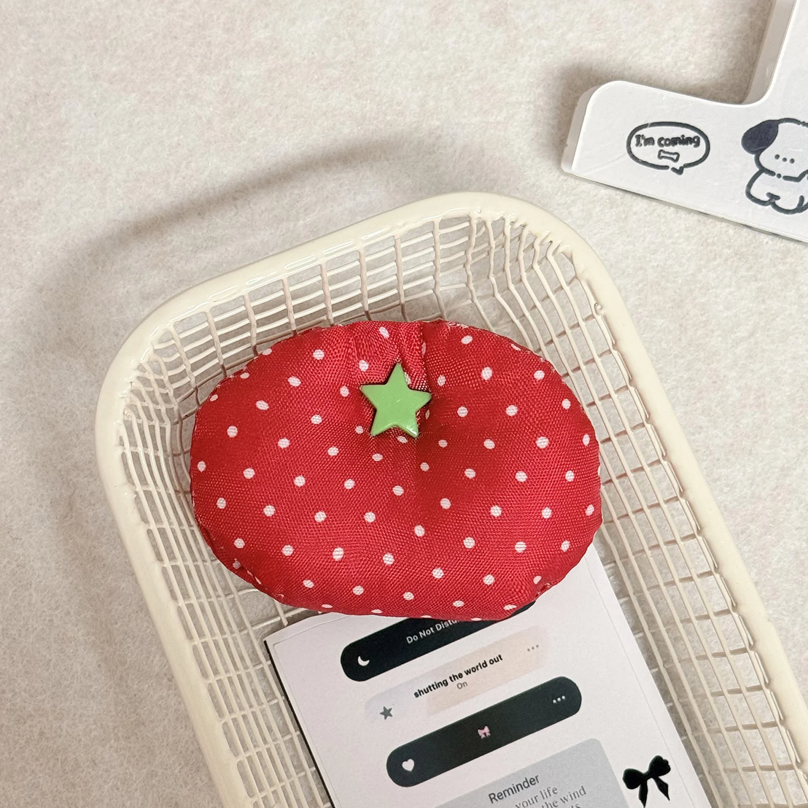 Niedlicher Kabelorganizer im roten Tomaten-/Stern-Design, Kabelwicklerhalter für Kopfhörer, Ladegeräte, tragbar, für den täglichen Gebrauch für Frauen und Mädchen – Detail 3