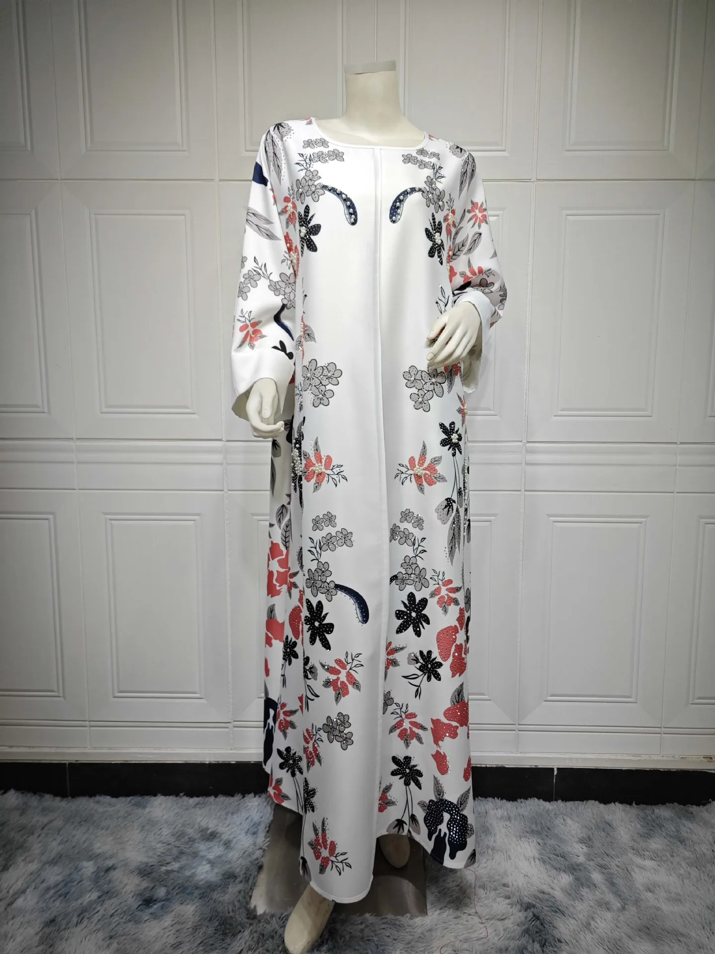 Fashion Muslim Woman Abayas Burn Flowers Hot Drill O-Neck Long Dresses Arabic Robe Jalabiya Morocan Islamic Kaftan 2024