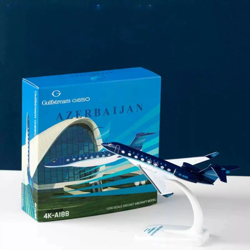 

1:200 Scale 16cm Azerbaijan G650er Business Aircraft Diecast Alloy Finished Airplane Prototype With Base Collection Display Toys