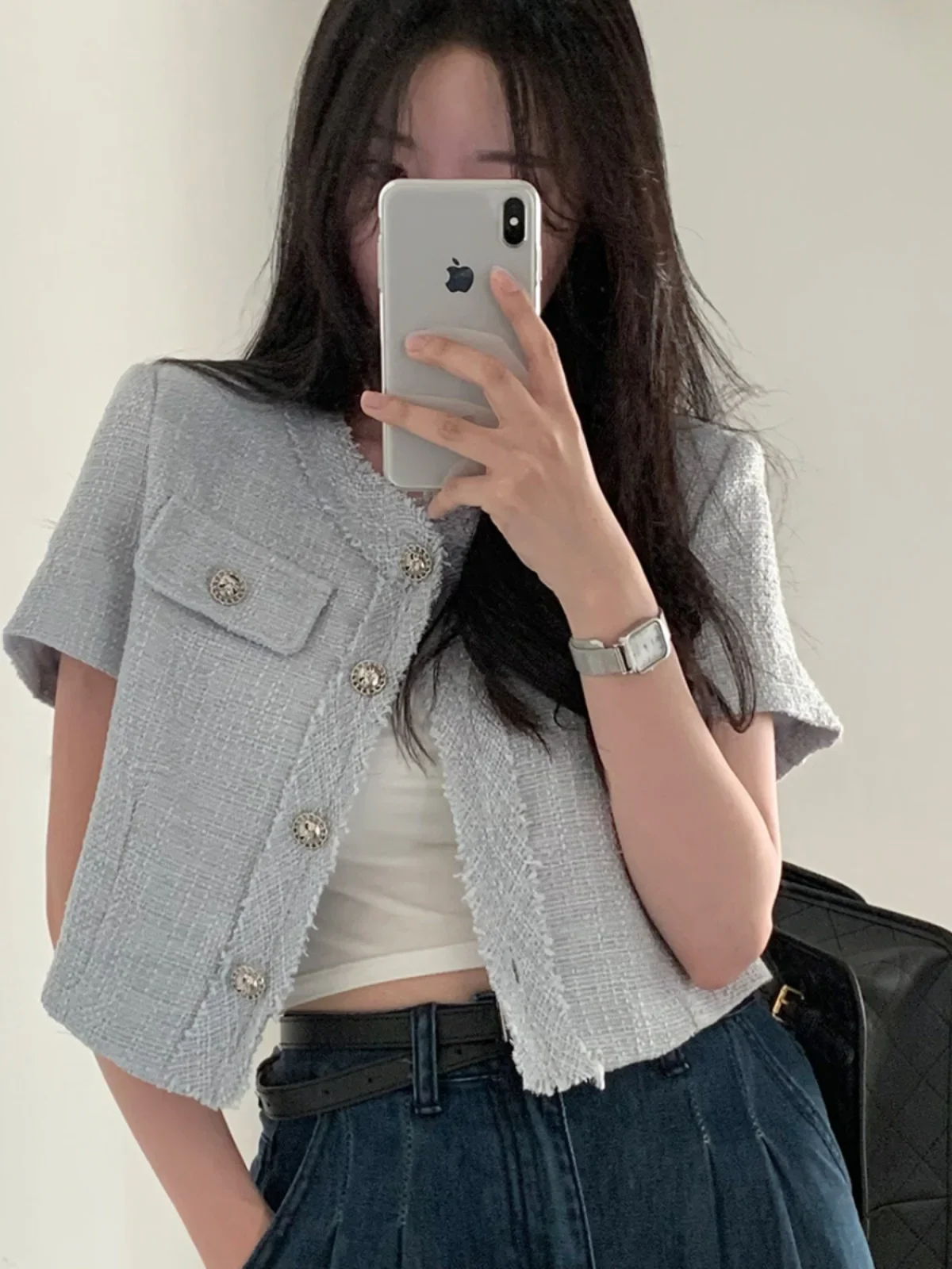 เสื้อแจ็คเก็ตสั้นสําหรับผู้หญิงฤดูร้อน 2025 สไตล์เกาหลีลุคระดับไฮเอนด์จับคู่กับคาร์ดิแกนและเสื้อแขนสั้น