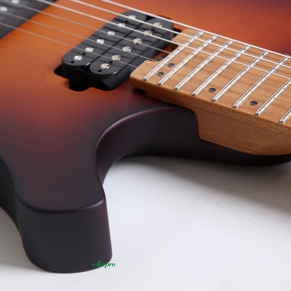 

В наличии Acepro, обновленная безголовая электрогитара, корпус из ольхи, гриф, хамбакер, звукосниматели, коричневый взрыв, гитара, жареный клен