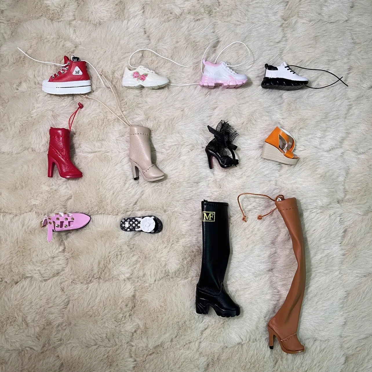 مفاجأة أصلية 5x كرة متعددة الأنماط تأكيد الأحذية والقبعات وأكياس الساعات وإكسسوارات دمي المجوهرات وألعاب المشهد