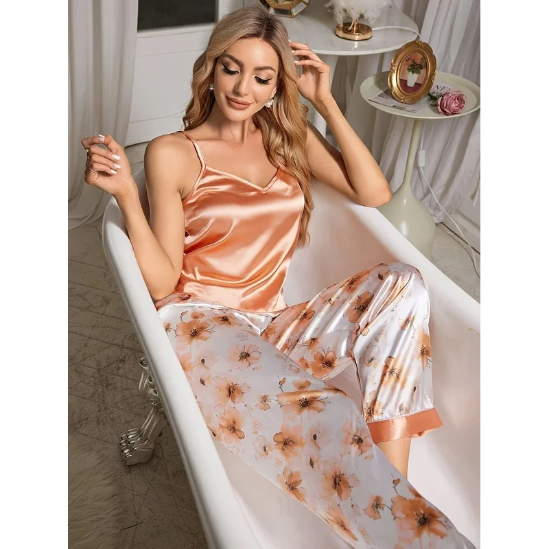 Solid Camisole And Floral Print Satin Shorts Two-Piece Pajama Set [26EU]