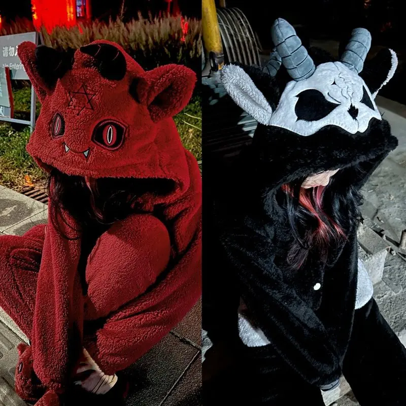 

Виртуальная Алиса: Темный готический халат с капюшоном, рогами и черепом демона, утепленный коралловым флисом, зимний теплый длинный халат для сна и отдыха