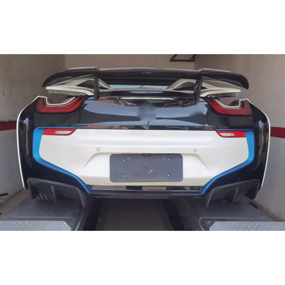 سيارة الجناح الخلفي سبويلر ألياف الكربون صالح لسيارات BMW i8 2015-2021 FRP الجناح الخلفي الديكور الخلفي الجذع الشفاه سبويلر الجسم أطقم