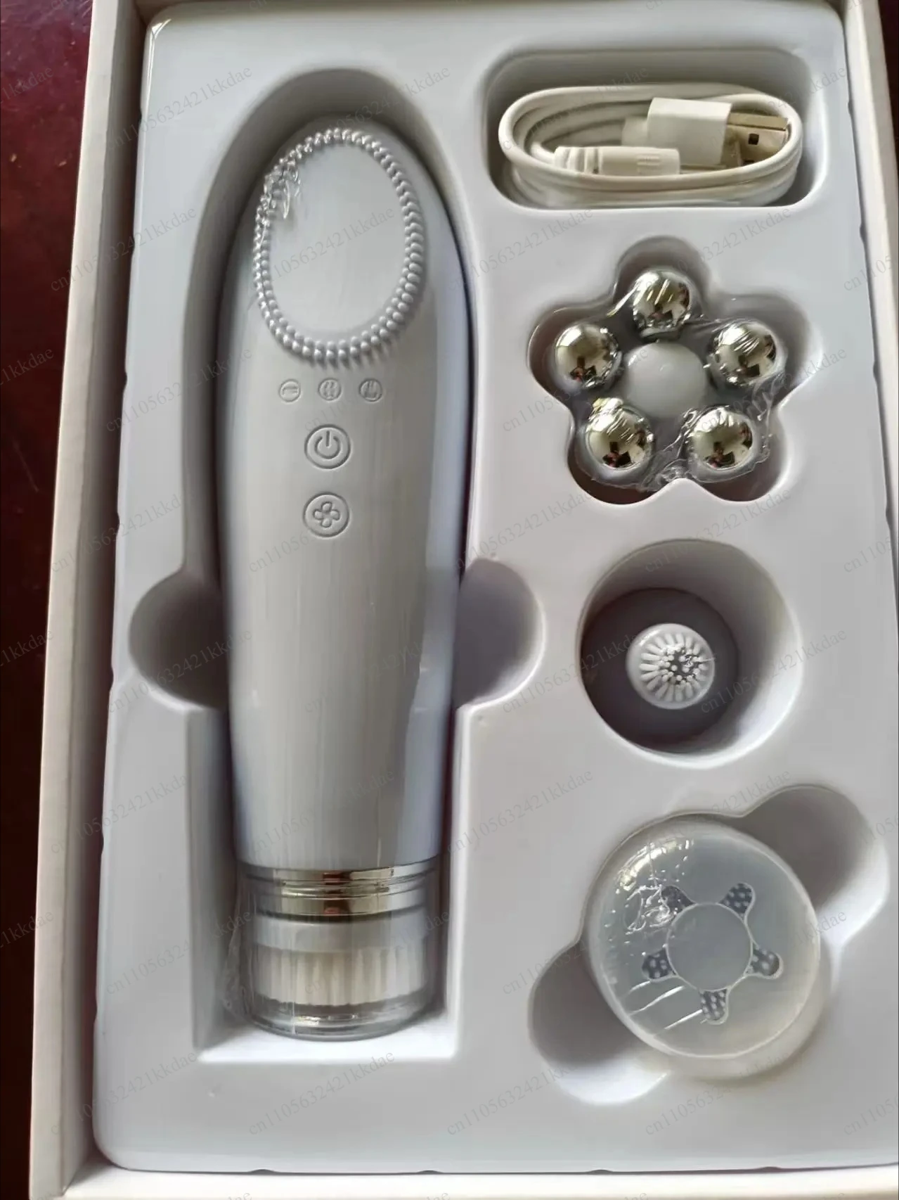 New Arrival Skin Care Device Waterproof Soft Silicone Face Washing Brush Facial Massager Electric Cleansing Brush