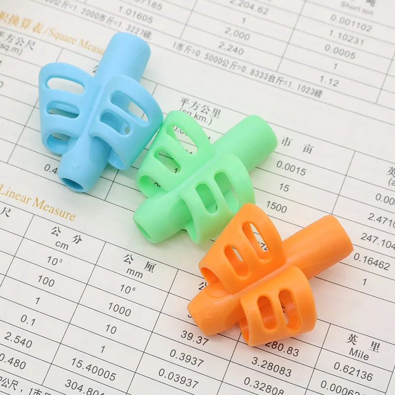 3 قطع/مجموعة من أقلام السيليكون الناعمة تحمل إصبعين جل أدوات تصحيح التدريب على الكتابة للأطفال عقد أقلام هدية بدون صندوق