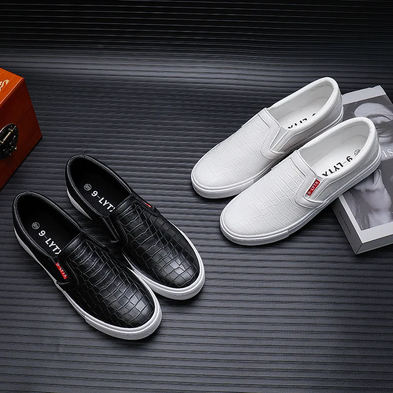 2024 scarpe Casual da uomo mocassini Slip-on da uomo Outdoor All Match comodi appartamenti da uomo morbidi resistenti all'usura Zapatos Para Hombres