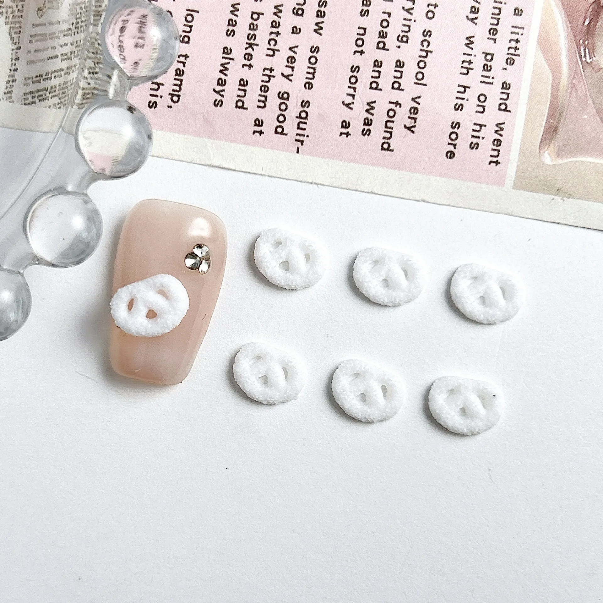 30Pcs Mini Simulation Cookie Resin Nail Charms Cute Fake Biscuit Flatback Cabochons 3D Nail Art Decorations DIY Manicure Ornamen