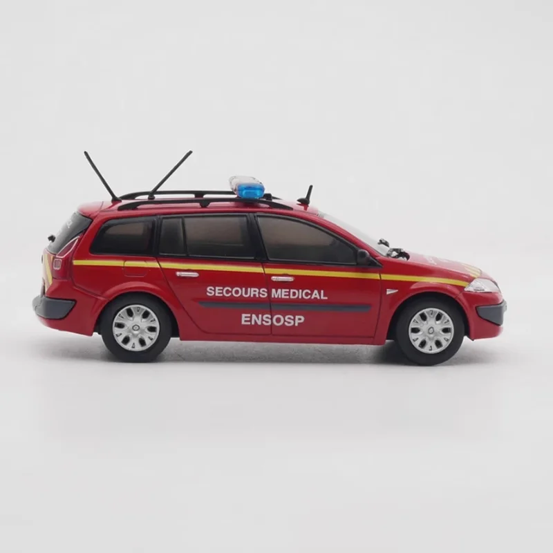 Diecast escala 1:43 ixo megane quebrar motor de incêndio liga modelo de carro produto acabado simulação brinquedo modelo estático exibição
