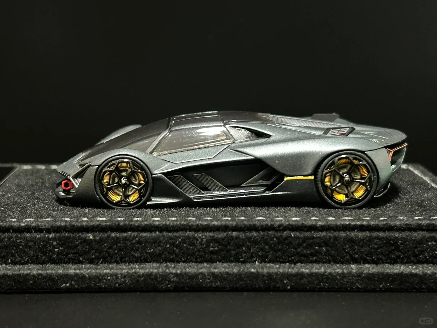 MR 1:64 Lamborghini Veneno Poison Titanium Grey Limited Edition Resin mini car Decorative gift ornaments for children