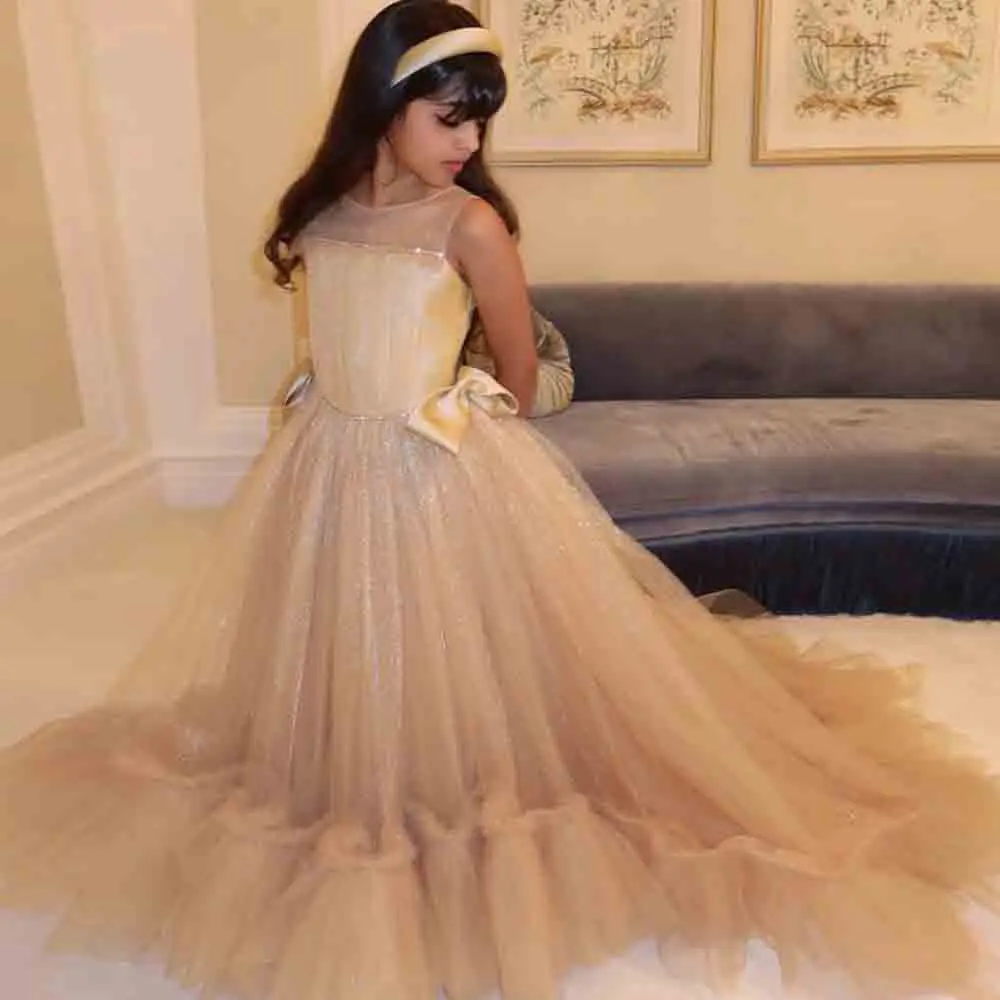 Customized Tulle Flower Girl Dress Sheer Sleeveless Neck Big Bow Back Ruffle Train Kids Pageant Wedding Party Gown