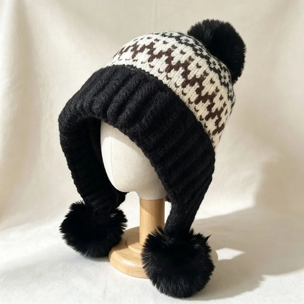 Polyester Material Ear Flap Knitted Hat with Pom Poms Face Slimming Design Thick Warm Beanie Ear Protection 52-58CM