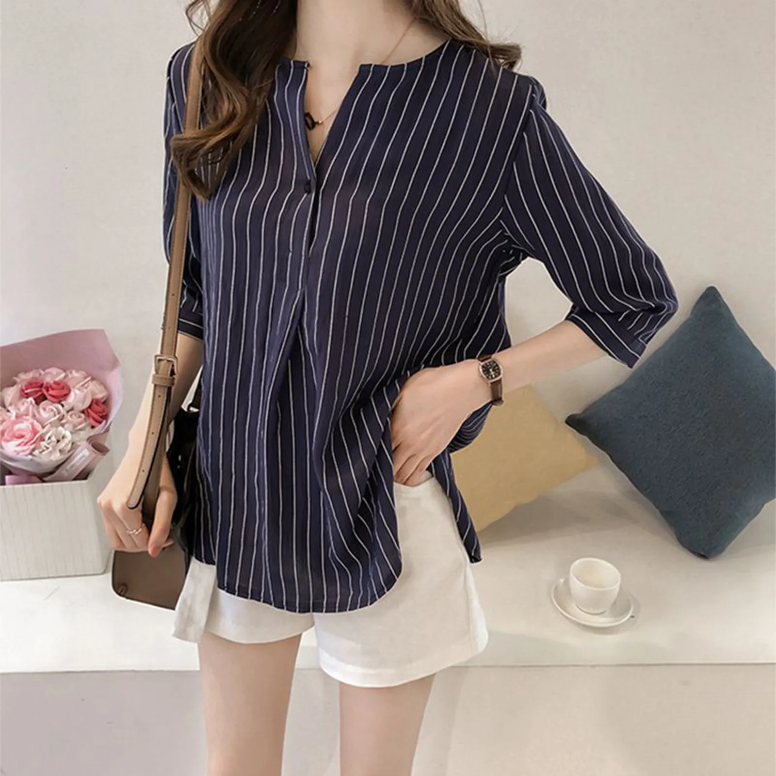 Women\'s Shirt 2024 Summer Elegant Half Sleeve Commuter Blouse Shirt Fashion Striped Printed V Neck Button Loose Shirt Blouse