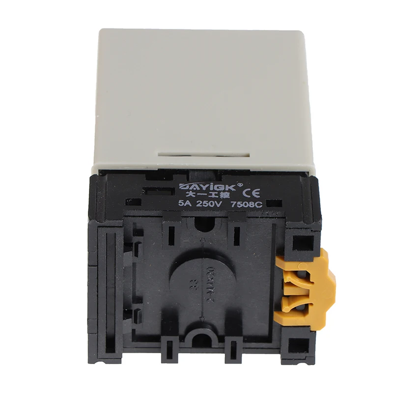 1PC Plastic Metal C61F-GP AC220V Automatic Level Relay With Base Level Controller Water Tower Tank Pump Level Switch 8 Pins