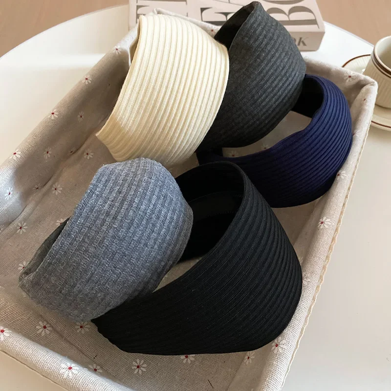 Kintting Solid Color Wide Edge Striped Nonslip Arc Acrylic Headbands for Women French Temperament Atmosphere Hair Accessories M