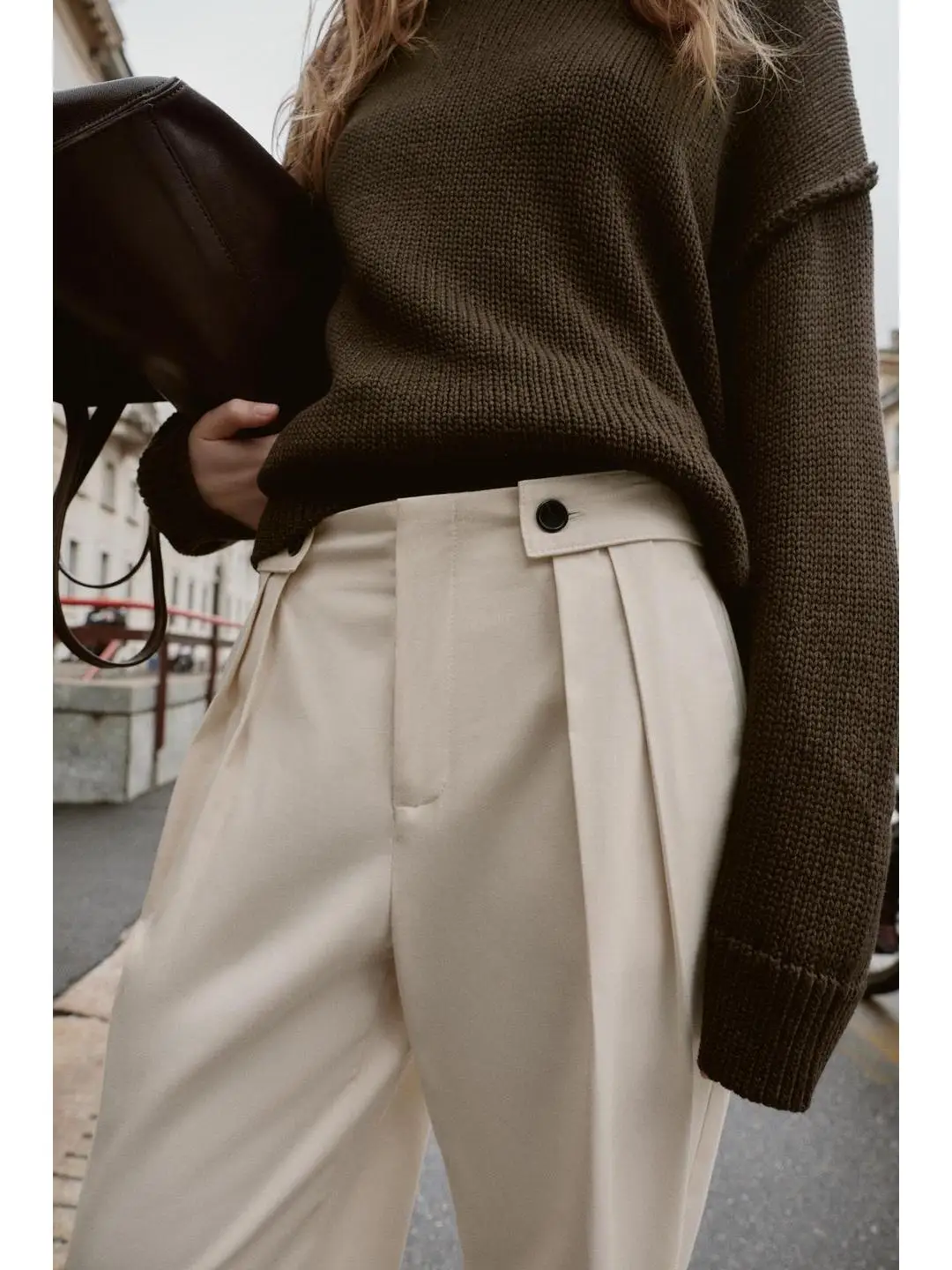 블루 스트랩 장식이 있는 캐주얼 하이웨이스트 플리츠 팬츠 다용도 가을 겨울 출퇴근 패션 여성 바지