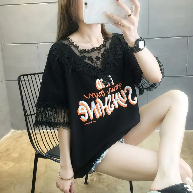 Short Sleeve Loose Korean Lace Graphic T Shirt Aesthetic Fashion Women\'s T-shirt for Summer Tops Casual Clothes Pulovers V-Neck