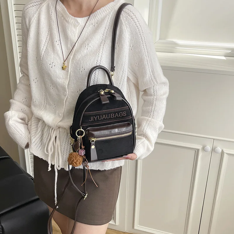 محفظة ظهر عصرية 2 في 1 قابلة للتحويل 2022، حقيبة كلاسيكية من جلد الغزال غير اللامع للنساء، حقيبة ظهر كروس للاستخدام اليومي