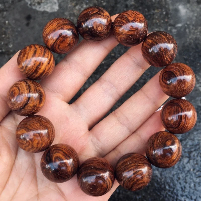 

Authentic Huanghuali wood, no glue, no wax, 1.8cm men's Buddhist prayer beads, old material, hand-carved bracelet