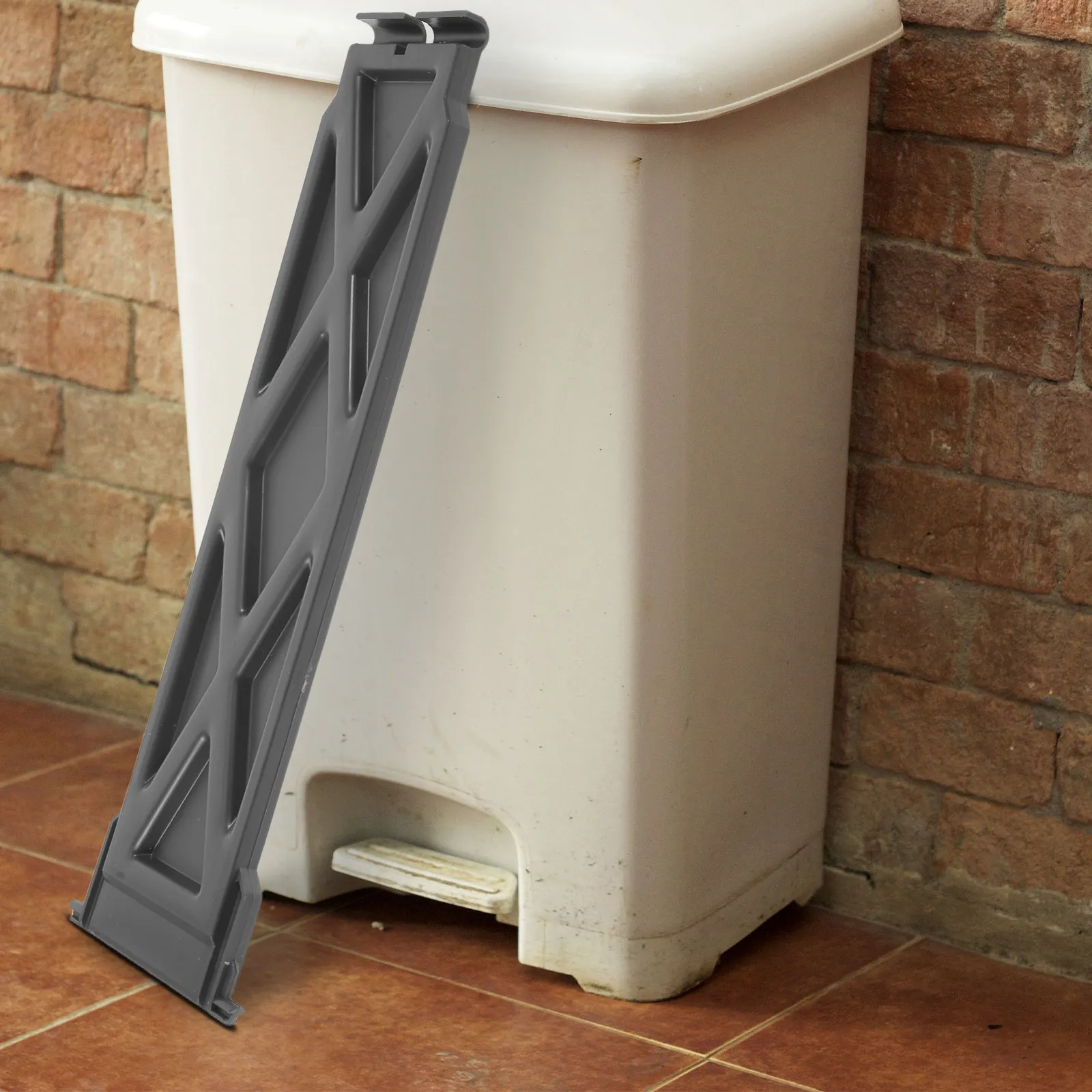 

Plastic Step Pedal Replacement for Trash Bin Kitchen Wastebasket Foot Pedal Accessories Silent Operation Non-Slip Base Easy