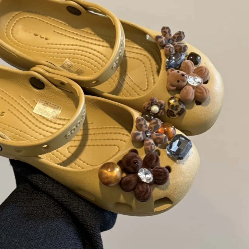 Original Shoe Charms Set Women Retro Leopard print shoe flower charms cute little bear Ballet Shoe decorations Shoe Accessories