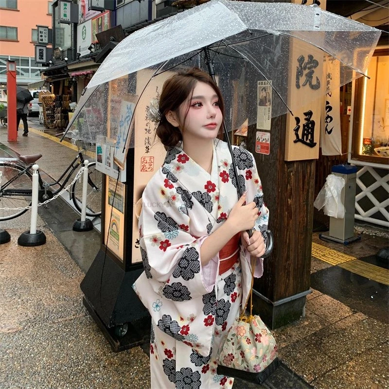 

Japanese Style Kawaii Pink Kimono Sakura Print Short Belt With Bow Sexy Cosplay Women Raditional Style Robe Yukata Outfit