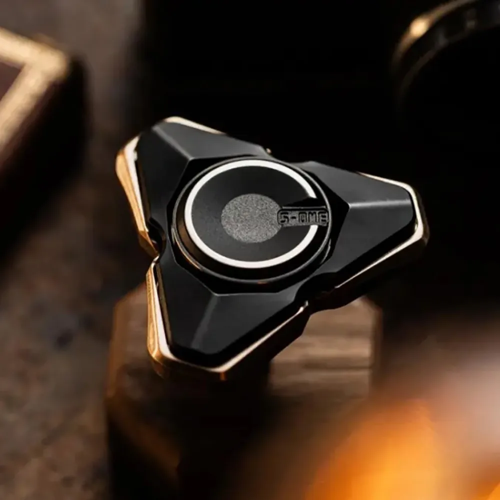 S-ONE SUAN Q-S EDC Fidget Spinner Giroscopio per unghie aperte Fidget Spinner a tre pale Giocattolo Fidget in metallo Accessori da scrivania