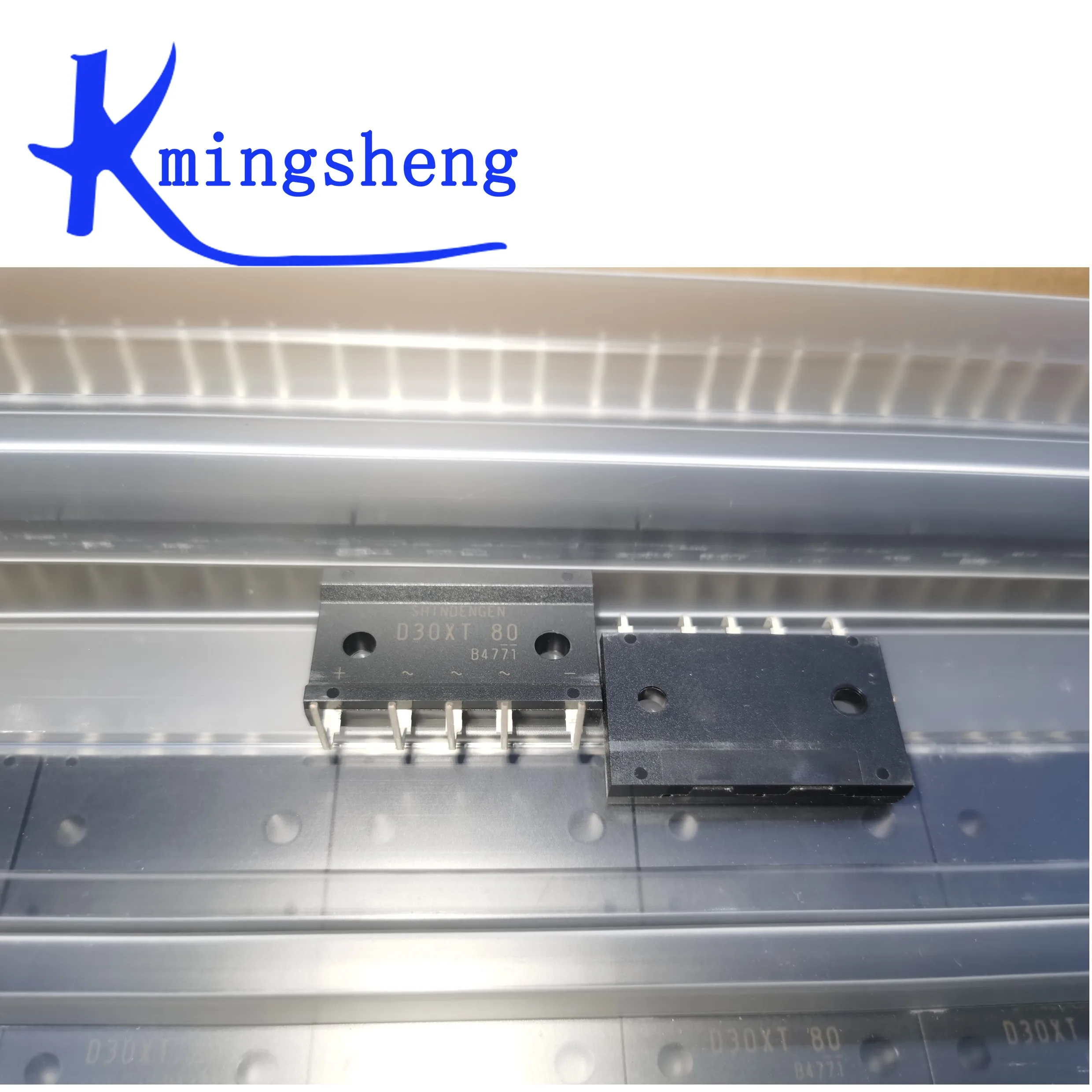 

Новый и оригинальный модуль D30XT80, бесплатная доставка