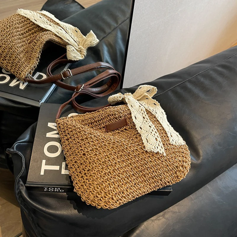 Bohemian Straw Beach Bags For Women High Capacity Handmade Shoulder Bag Casual Woven Totes Bag Shopping Clutch Handbag