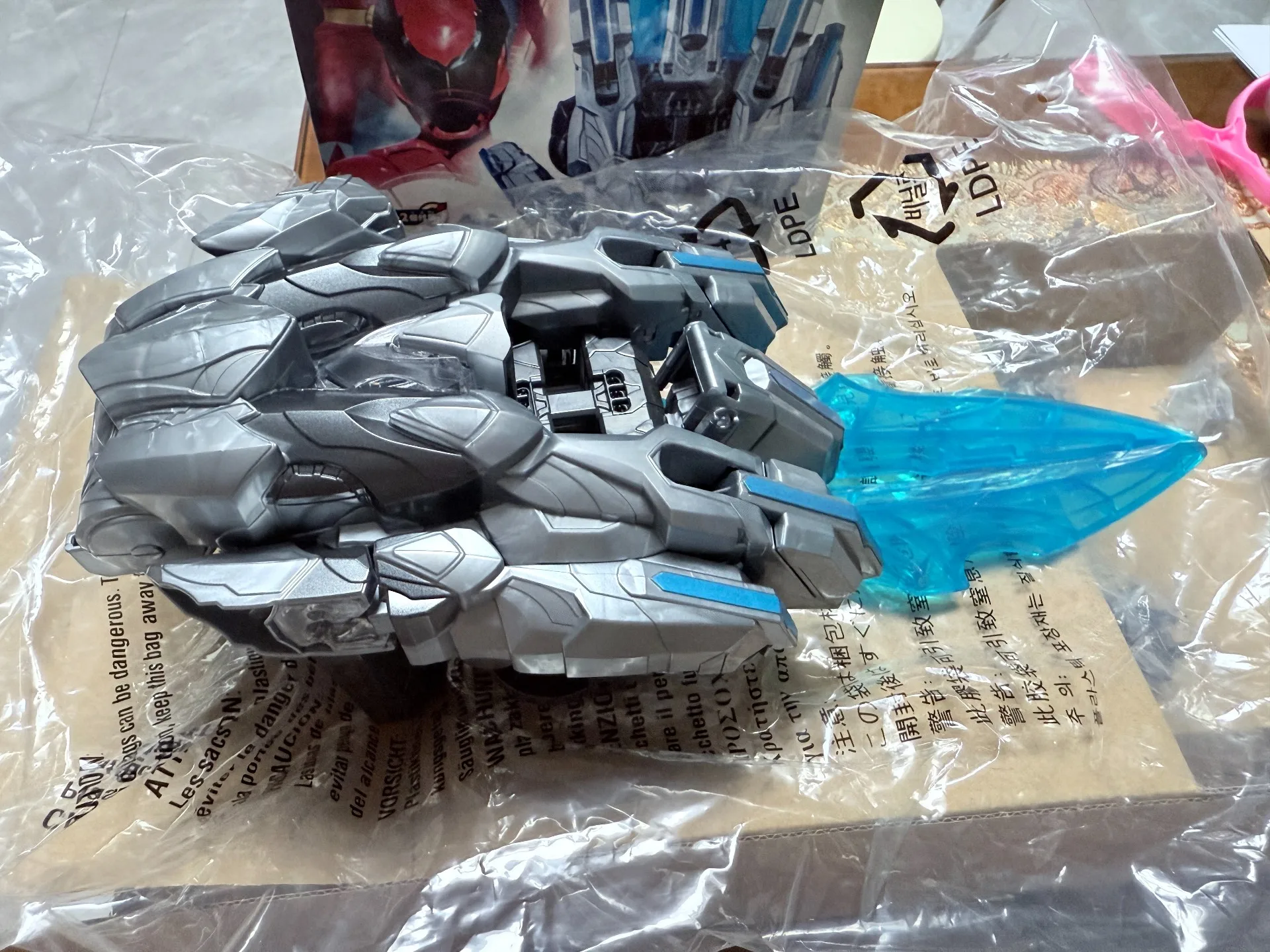 ฟิกเกอร์อนิเมะแท้จาก Bandai รุ่น No.1 SENTAI GOZYUGER DX SILVER TEGASWORD ของเล่นแอคชั่น ของสะสม ของขวัญ โมเดลตกแต่ง