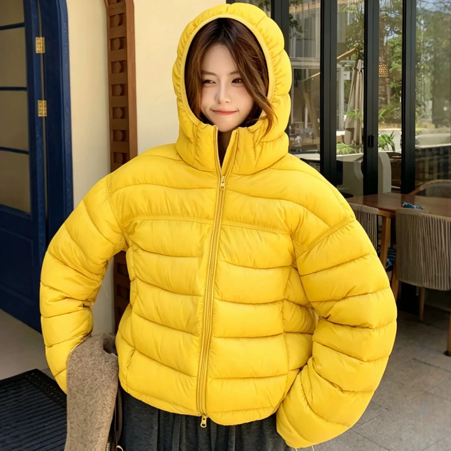 2026 New Fashion Short Casual Down Cotton Jacket Women Parkas Light Puffs Hooded Winter Cotton Clothing Female Coat Outerwear