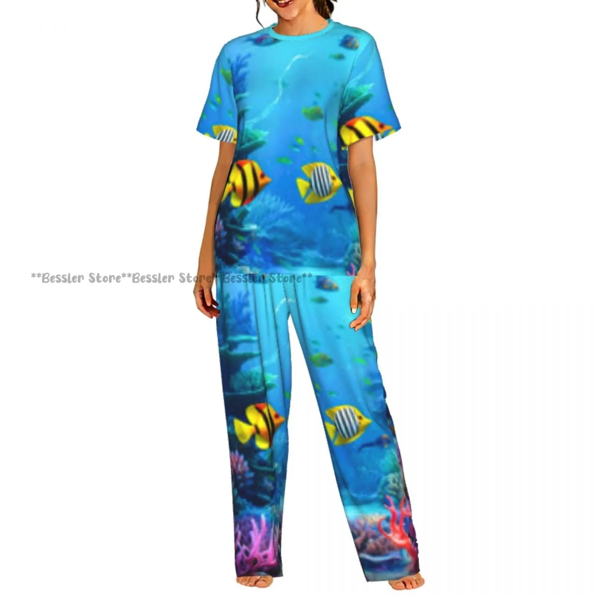 

Women's Underwater World With Fish short sleeve trousers casual pajamas set