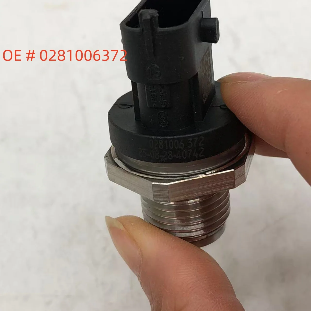 High quality Brand New 0281006372 AEA7-Fuel Common Rail Pressure Sensor For Cummins Engine Car Auto Part