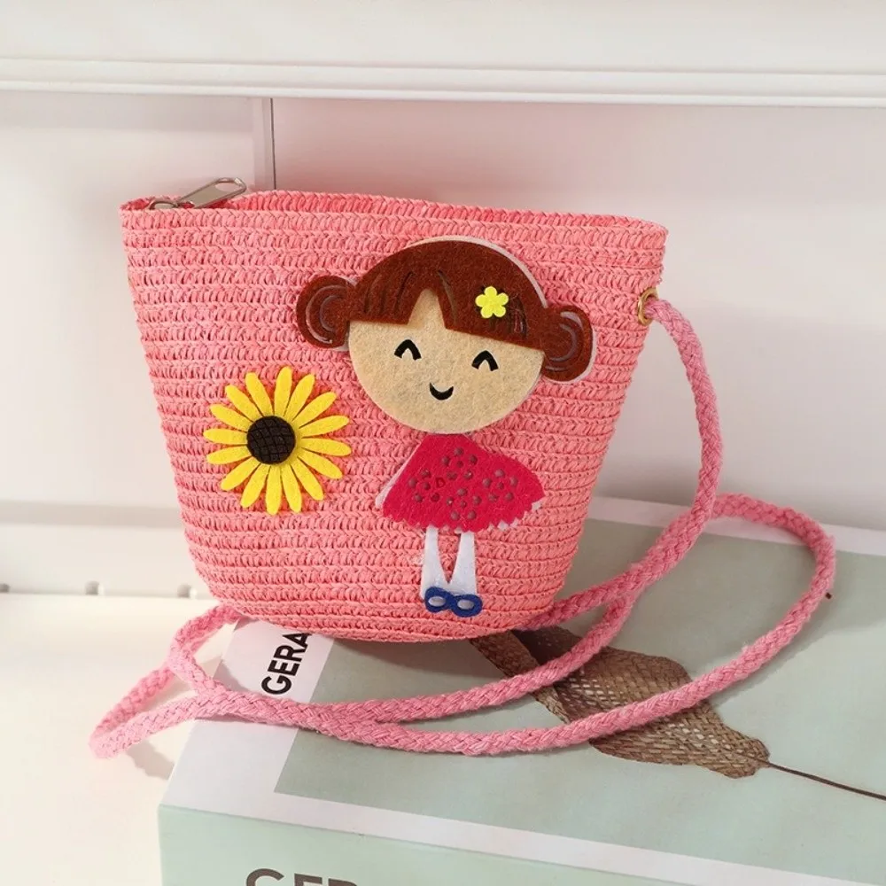 Creative Handmade Woven Straw Shoulder Bags Flower Cute Crossbody Bag Lightweight Coin Purse Travel