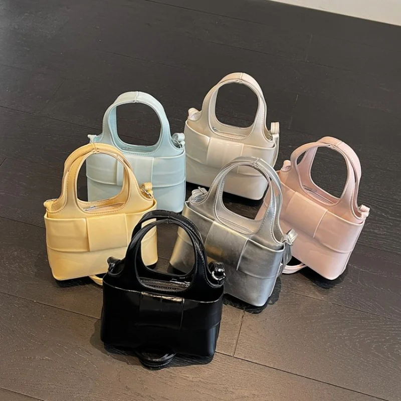 

Famous Designer Leather Women's Handbag High-End Luxury Brand Fashionable Elegant Crossbody Refined Stitchwork Daily Bag​