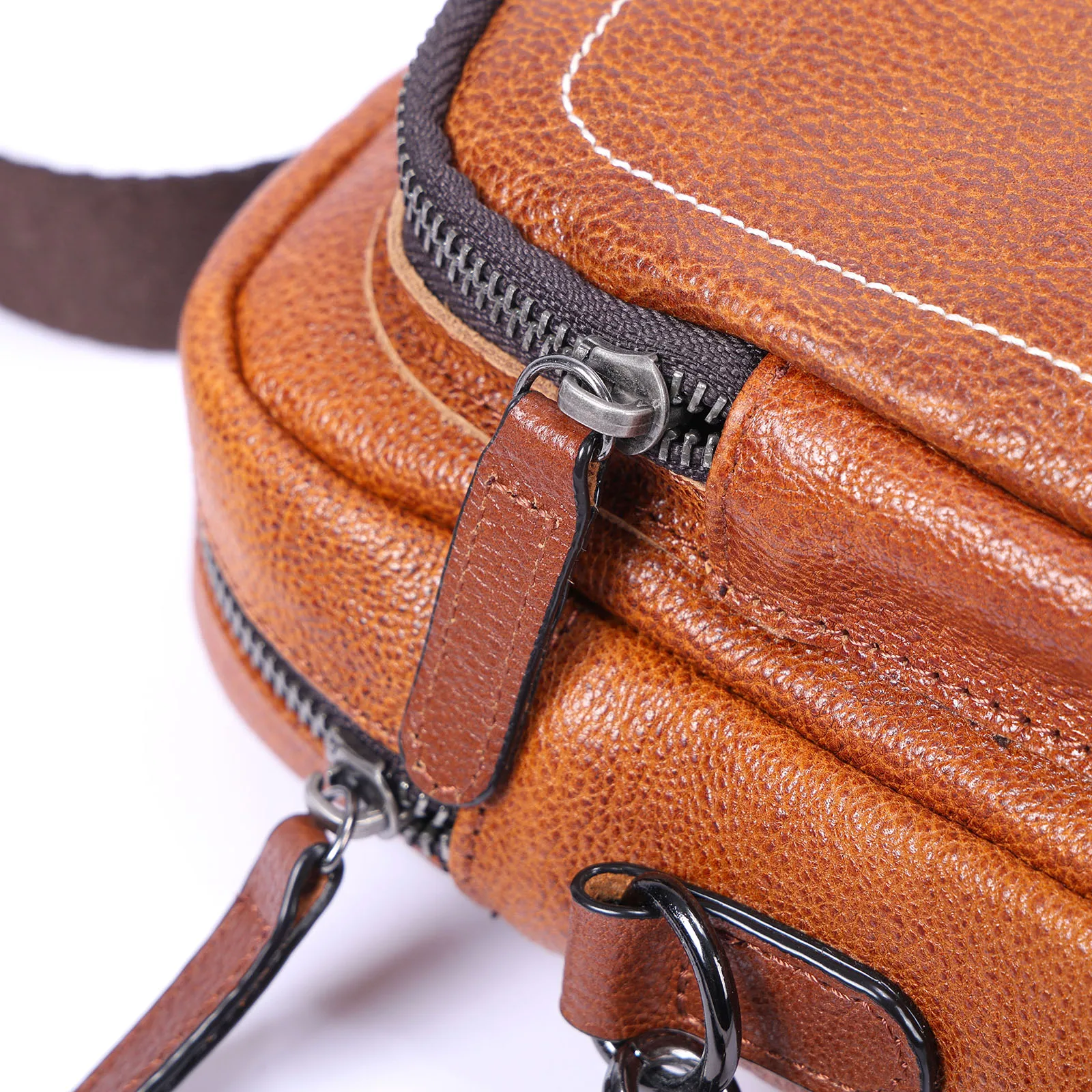 Premium Echtleder Herren Umhängetasche Brusttasche für Männer Vollnarbenleder Mini-Schultertasche für Handy & Schlüssel – Detail 13