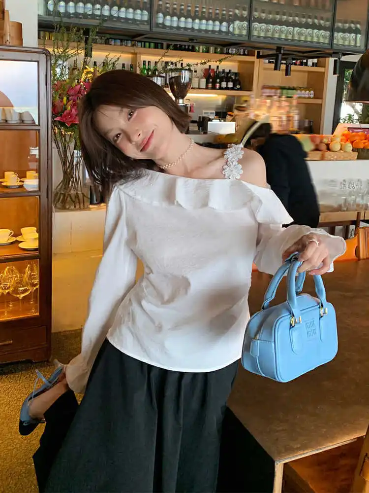 

Женская рубашка с открытыми плечами во французском стиле, весна-лето 2025 года, топ с длинными рукавами, простая однотонная блузка в корейском стиле